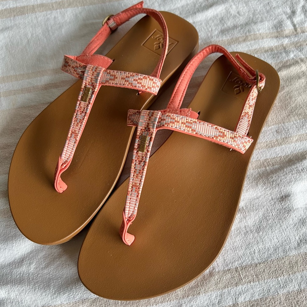 Reef Cushion Bounce T-Strap Sandal / Coral / W5 / NWOT